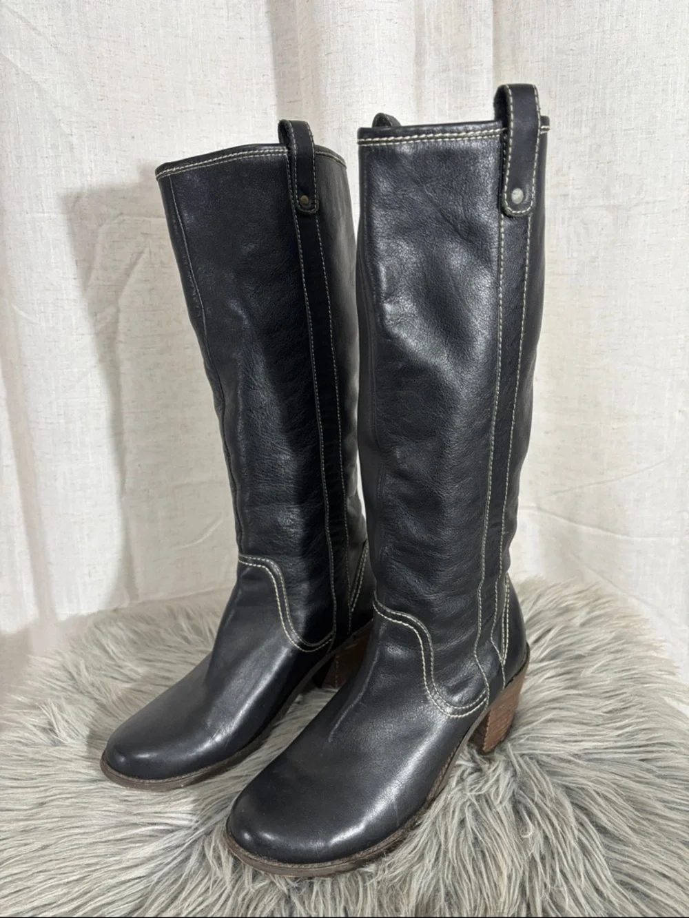 Steve Madden Black Leather Knee-High Heeled Riding Boots - Classic Women’s Style